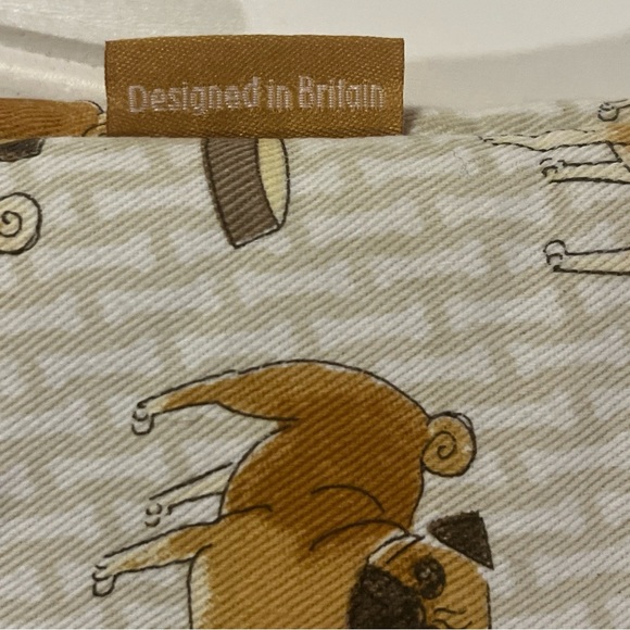 Milly Green Oven Mitt Pug Dogs Designed In Britain 100% Cotton NWOT - Picture 5 of 6